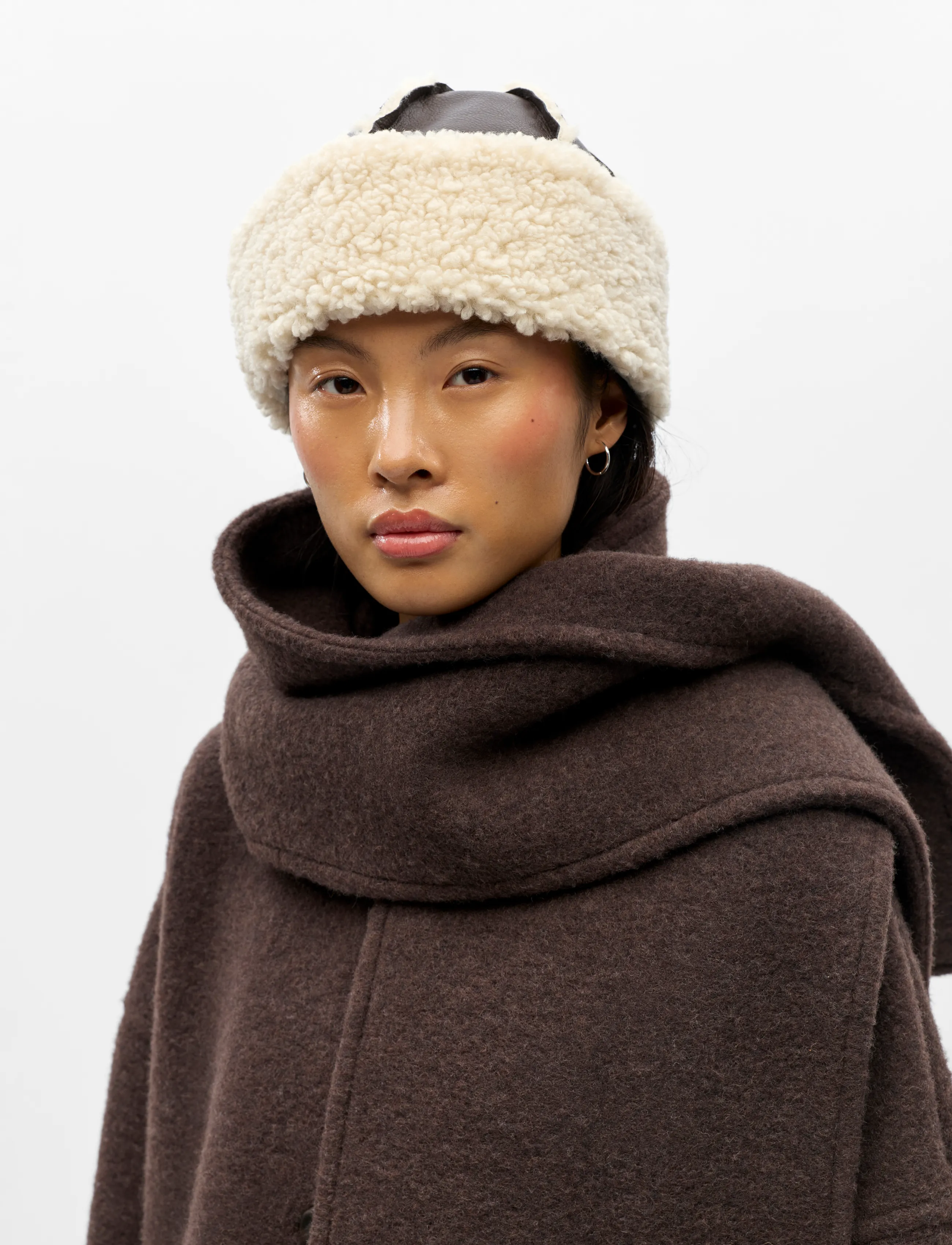 Object - OBJJUNE TEDDY HAT 146 - seal brown - 3