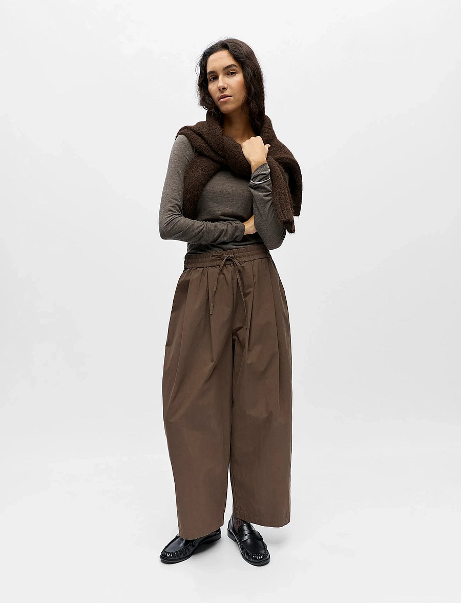 Object - OBJBERTA MW BARREL PANT E DIV - hosen mit geradem bein - seal brown - 3