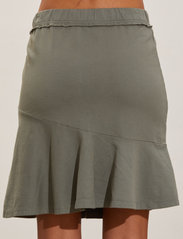 ODD MOLLY - Alicia Skirt - korte nederdele - faded cargo - 3