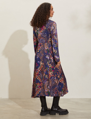 ODD MOLLY - Maira Dress - midi kjoler - blue - 3