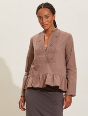 ODD MOLLY - Tove Blouse - long-sleeved blouses - taupe - 2