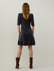 ODD MOLLY - Saga Dress - trumpos suknelės - smoggy black - 3