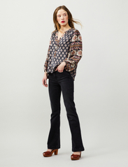 ODD MOLLY - Hayden Blouse - long-sleeved blouses - asphalt - 2