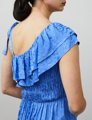 ODD MOLLY - Samira Jumpsuit - kvinder - cornflower blue - 4