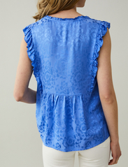 ODD MOLLY - Samira Blouse - blouses korte mouwen - cornflower blue - 3