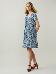 ODD MOLLY - Scarlet Short Dress - t-shirt dresses - blue cloude - 2