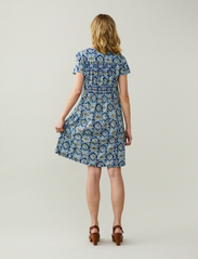ODD MOLLY - Scarlet Short Dress - t-shirt dresses - blue cloude - 3