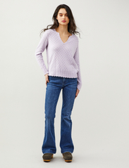 ODD MOLLY - Madeleine Sweater - strikkegensere - soft lilac - 2