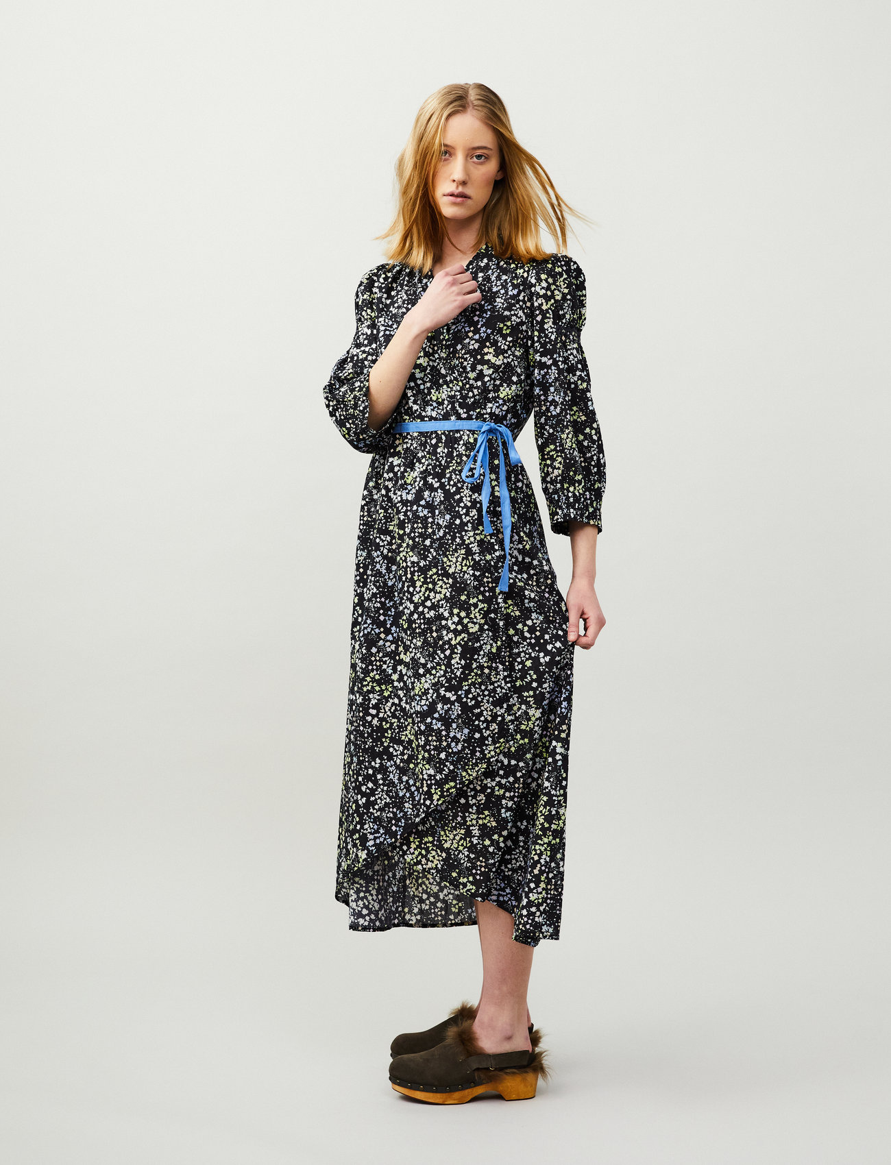 ODD MOLLY - River Dress - wrap dresses - almost black multi - 0