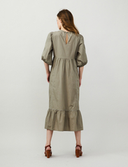 ODD MOLLY - Kaia Dress - midi dresses - olive cargo - 3