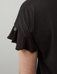 ODD MOLLY - Camellia Top - t-shirt & tops - almost black - 4