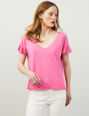 ODD MOLLY - Camellia Top - t-shirts - azalea pink - 2