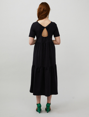 ODD MOLLY - Camellia Dress - t-paitamekot - almost black - 3