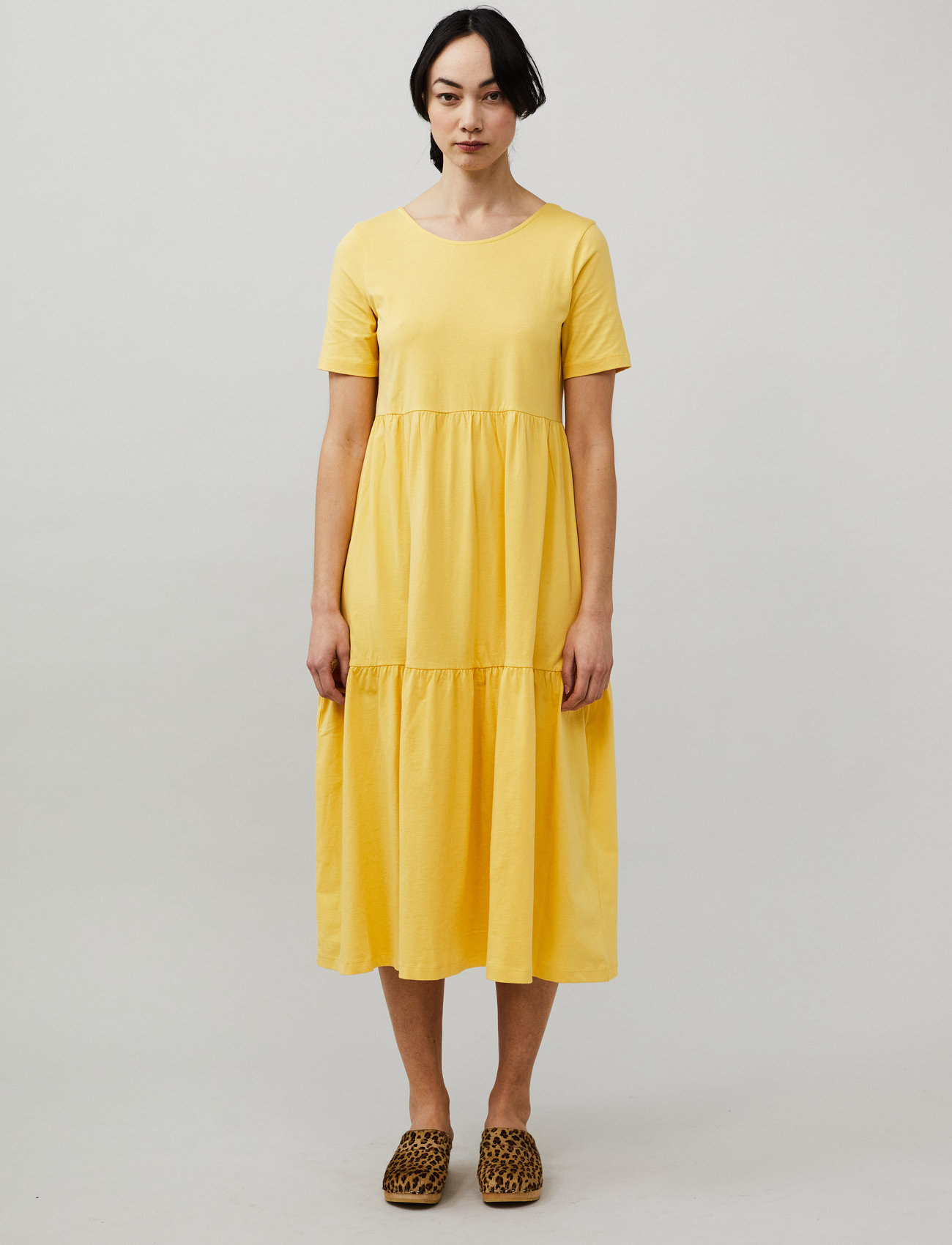 ODD MOLLY - Camellia Dress - t-shirtklänningar - pineapple yellow - 0