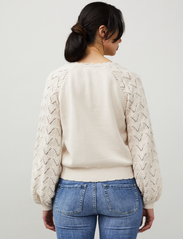 ODD MOLLY - Belle Sweater - stickade tröjor - porcelain - 3