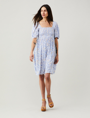 ODD MOLLY - Judith Short Dress - odzież imprezowa w cenach outletowych - cornflower blue - 2