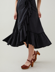 ODD MOLLY - Gracie Dress - omlottklänningar - almost black - 4