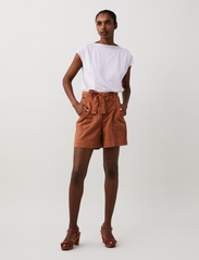 ODD MOLLY - Zoe Shorts - paperbag shorts - rusty taupe - 2