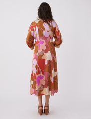 ODD MOLLY - Amalia Dress - maxi dresses - pink - 3