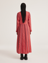 ODD MOLLY - Tara Dress - skjortklänningar - dreamy red - 3