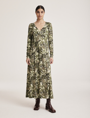 ODD MOLLY - Barbara Dress - maxi jurken - green - 2