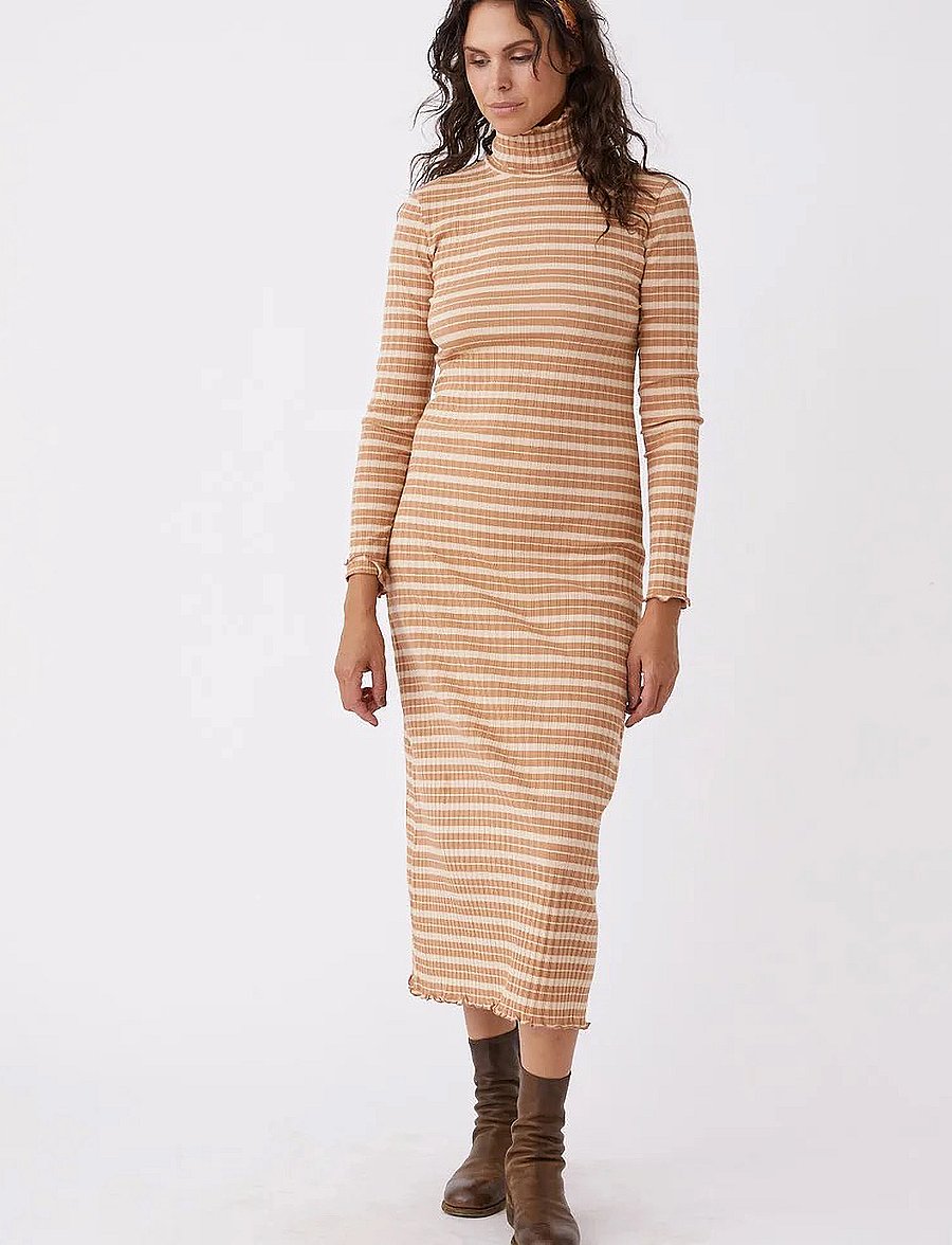 ODD MOLLY - Kelly Dress - strikkjoler - coyote brown - 0