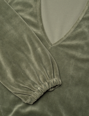 ODD MOLLY - Carola Long Dress - maxi dresses - cargo green - 4