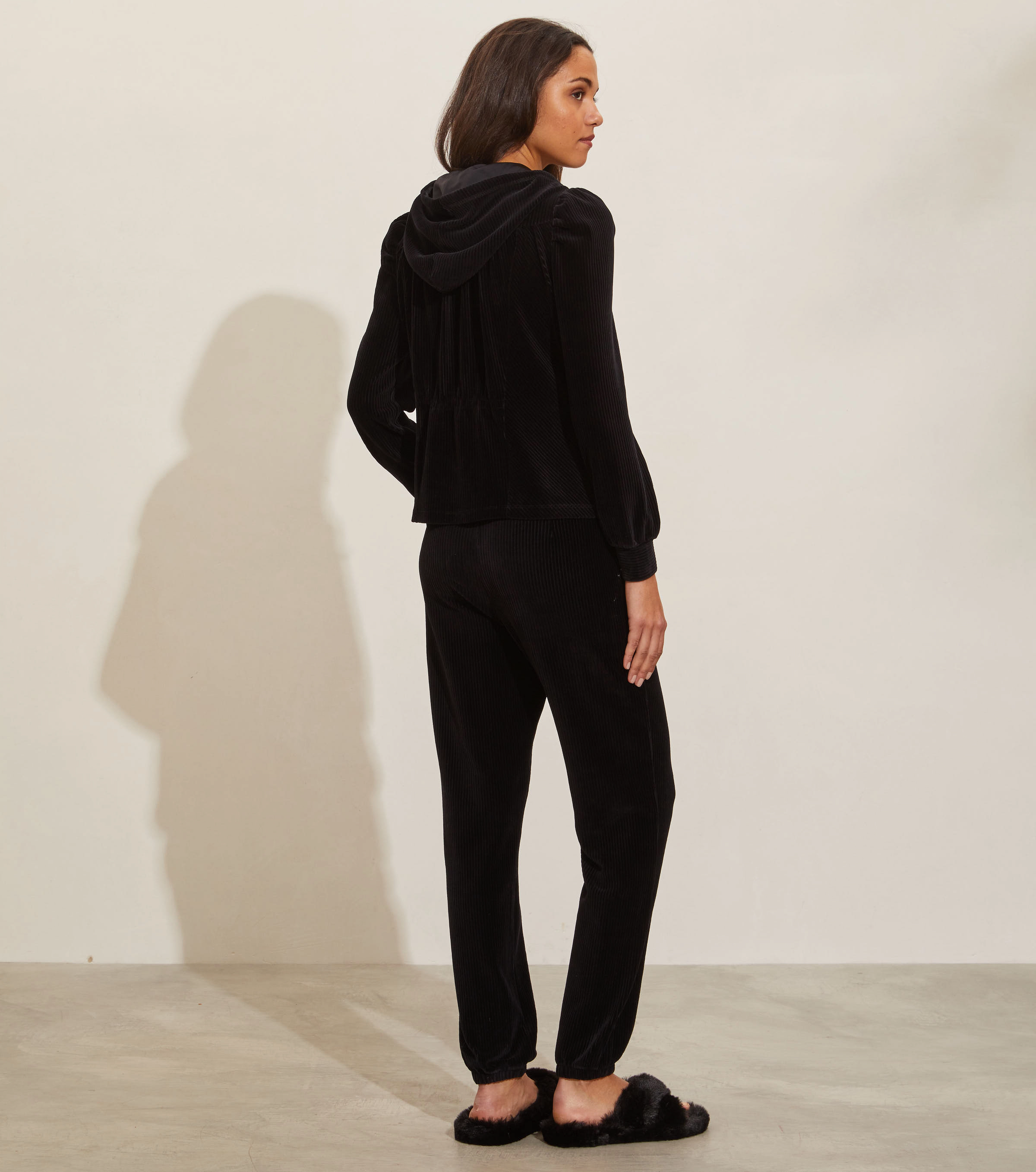 ODD MOLLY - Siri Hood Sweater - almost black - 3
