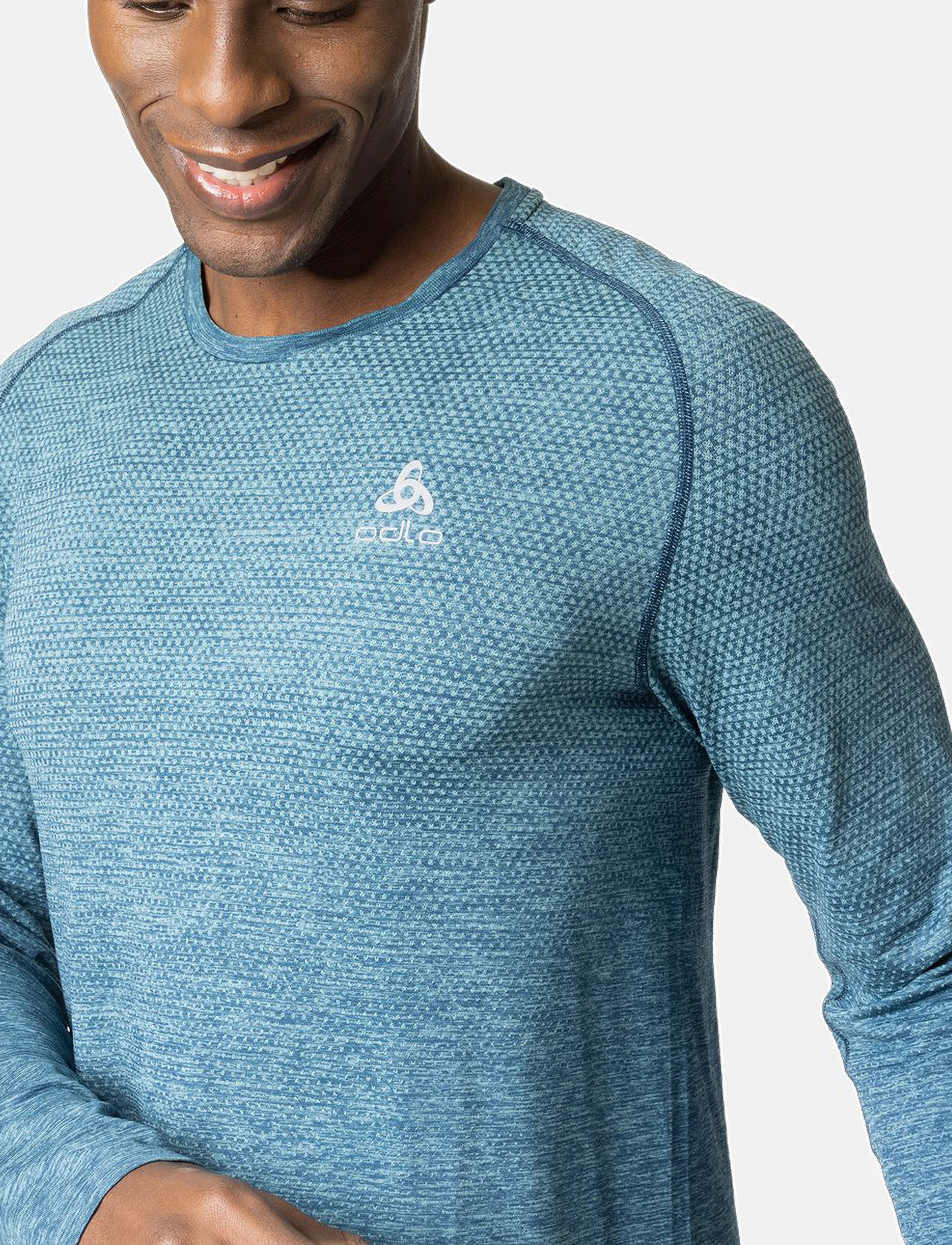 Odlo - Odlo Essential Seamless T-Shirt Crew Neck L/S - saxony blue melange - 4