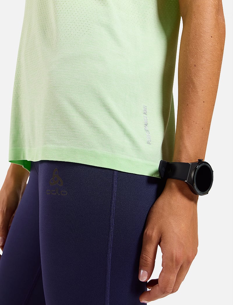 Odlo - Odlo Essential Seamless T-Shirt Crew Neck S/S - t-shirts - ambrosia melange - 4