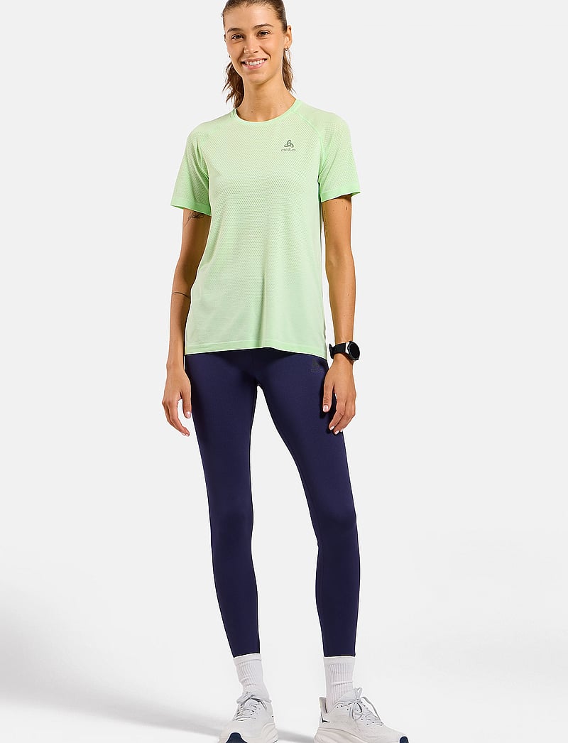 Odlo - Odlo Essential Seamless T-Shirt Crew Neck S/S - t-shirts - ambrosia melange - 5