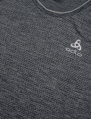 Odlo - ODLO T-shirt crew neck s/s ESSENTIAL SEAMLESS - kortermede t-skjorter - grey melange - 5