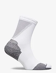 Odlo - ODLO Socks crew CERAMICOOL RUN - lowest prices - white - 1