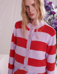 Olivia Rubin - DEE - susegamieji megztiniai - red lilac stripe - 2