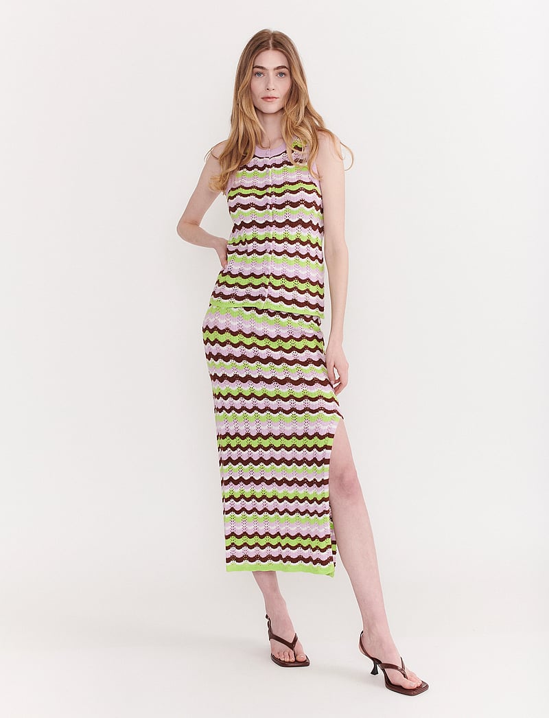 Olivia Rubin - LEANDRA - neulehameet - wiggle - 4