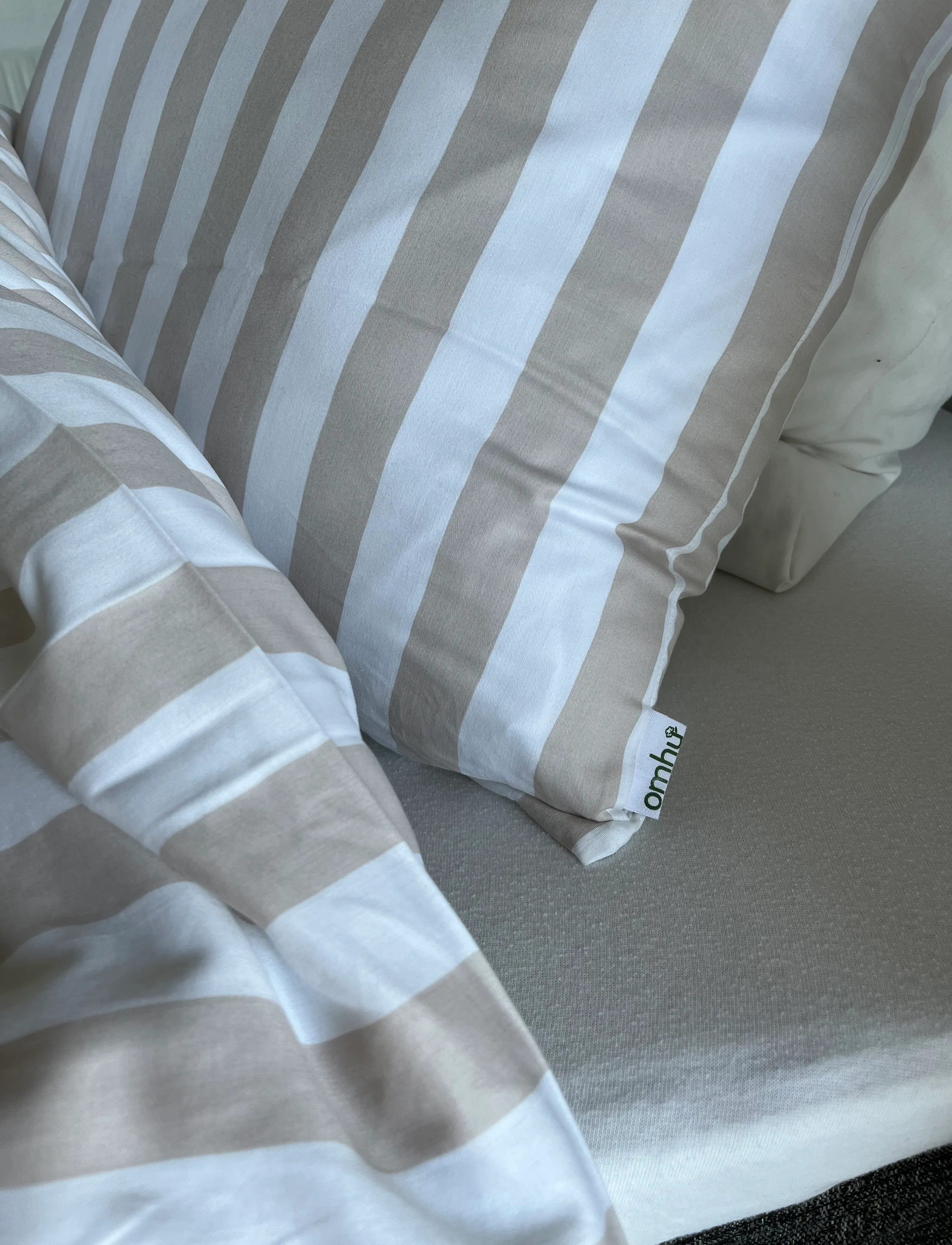 Omhu - Organic bedding set - Block stripe - bettwäsche-set - sand/hvid - 2