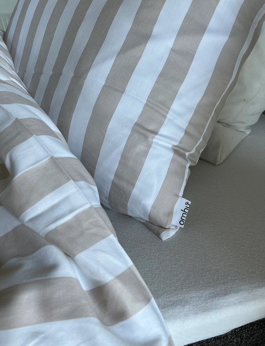 Omhu - Organic bedding set - Block stripe - bettwäsche-set - sand/hvid - 2