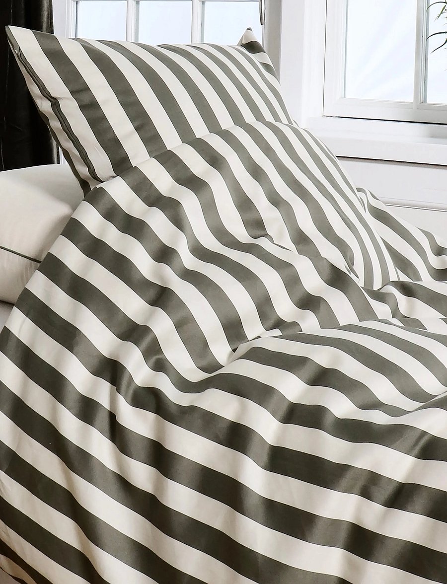 Omhu - Organic bedding set - Block stripe - bettwäsche-set - oliven/sand - 2