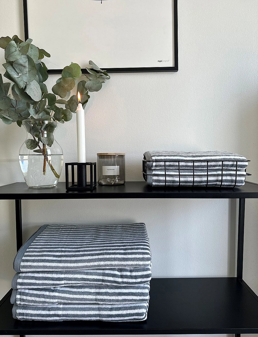 Omhu - Organic striped towel - Terry/velour - lys grÅ strib - 4