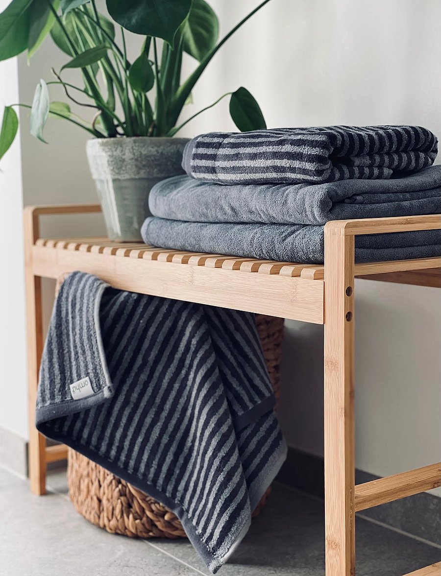 Omhu - Organic striped towel - Terry/velour - grÅ strib - 0