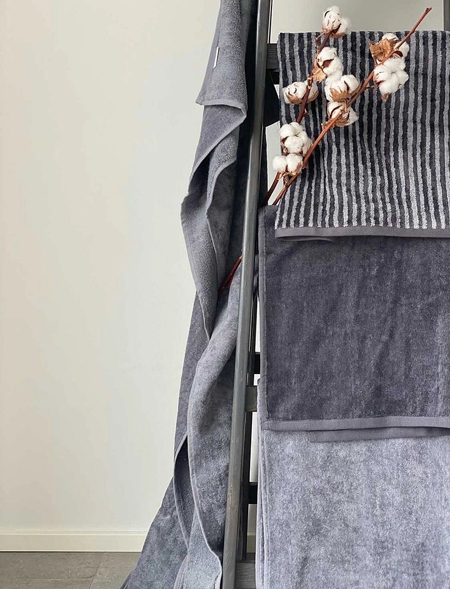 Omhu - Organic towel - Terry/velour - mØrke grÅ - 0