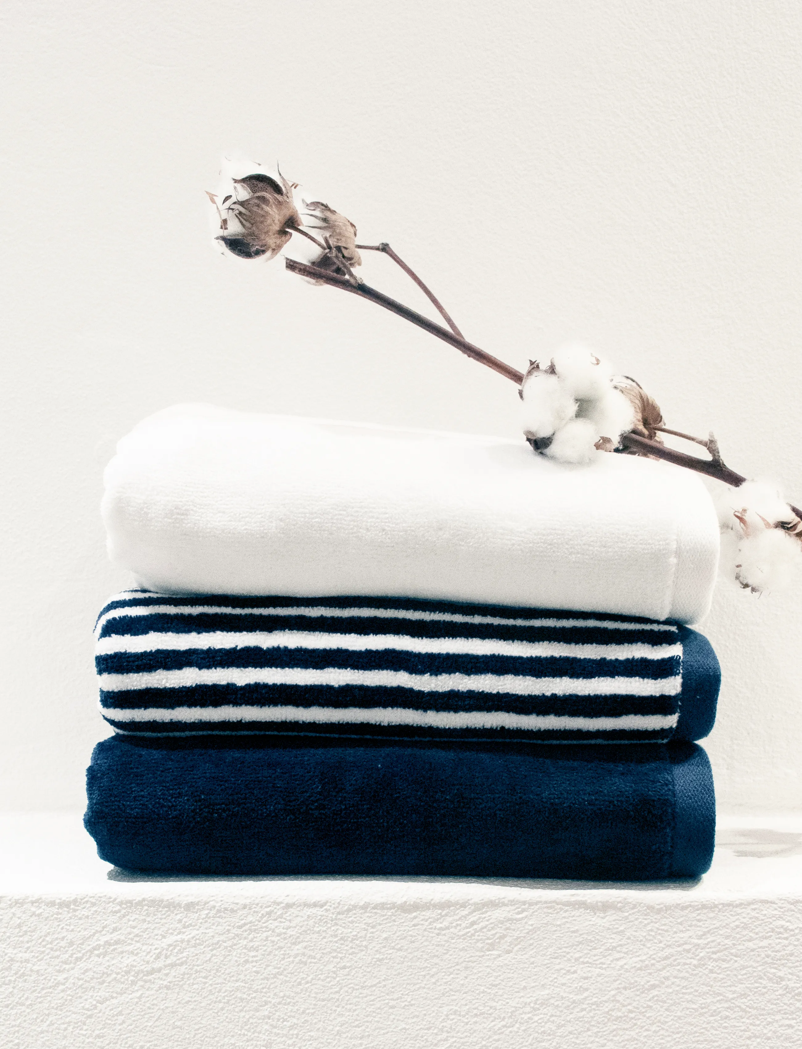 Omhu Økologisk Håndklæde - Frotté/Velour, 70X140 cm, Navy, Håndklæder Og Badehåndklæder > Håndklæder, Unisex