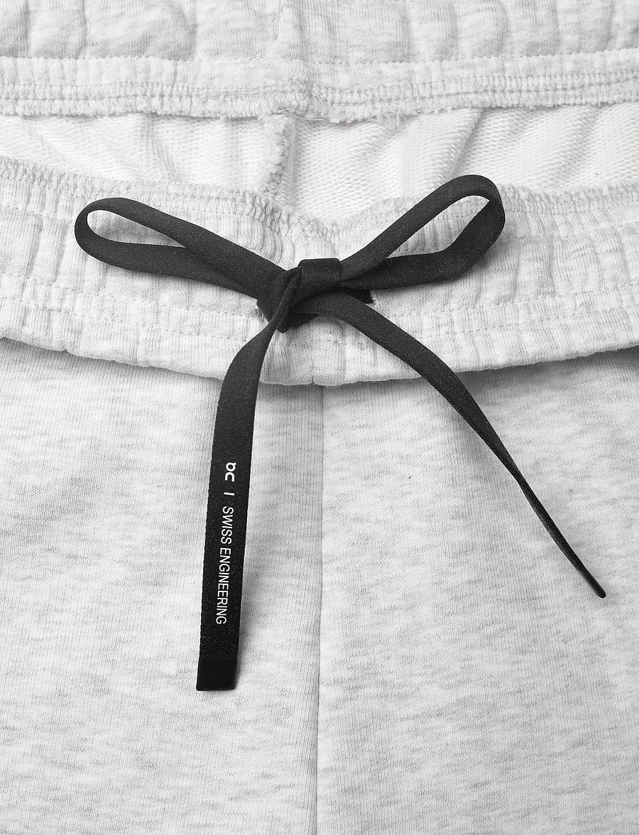 On - Club Pants - casual - crater - 3
