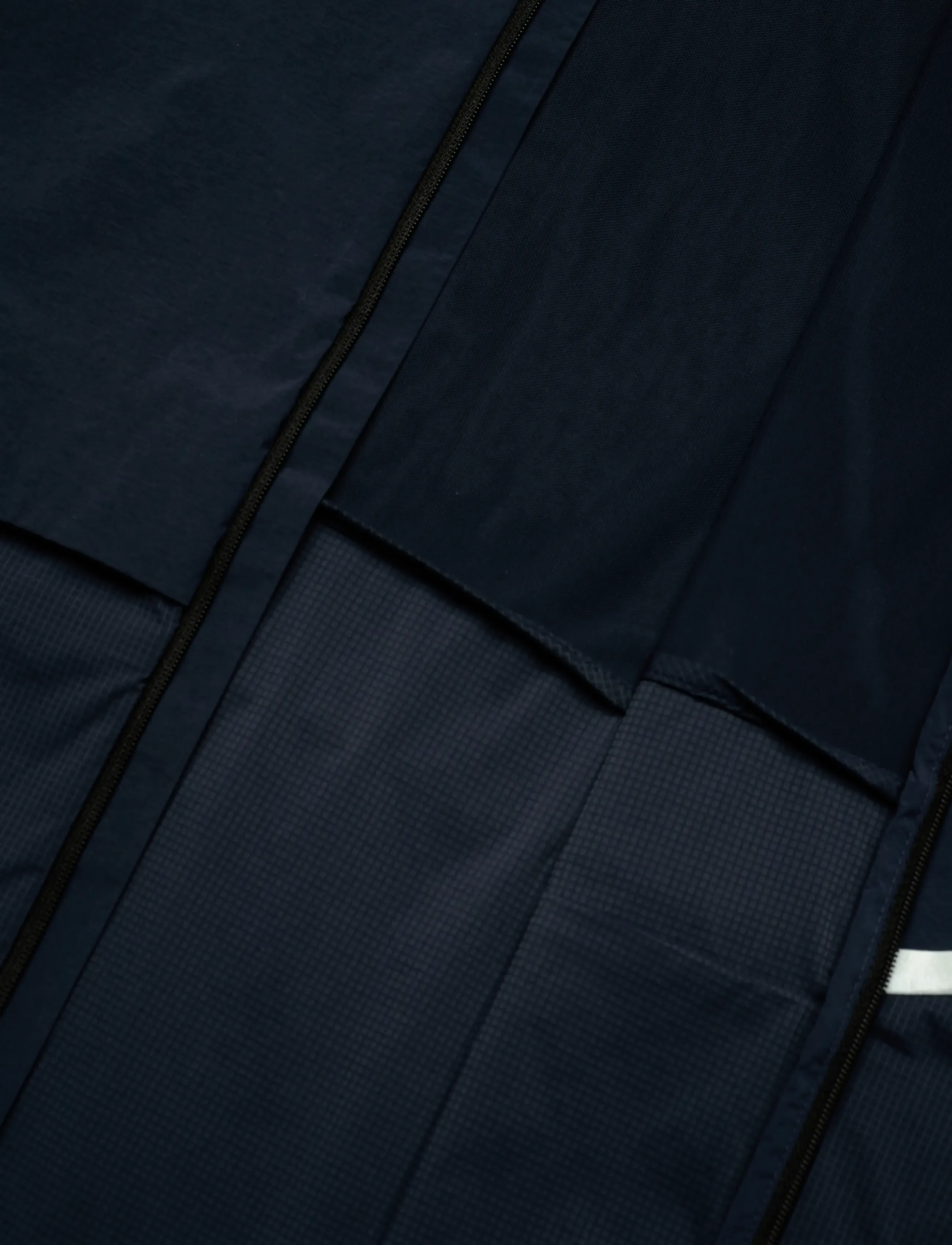 On - Core Jacket - midnight - 4