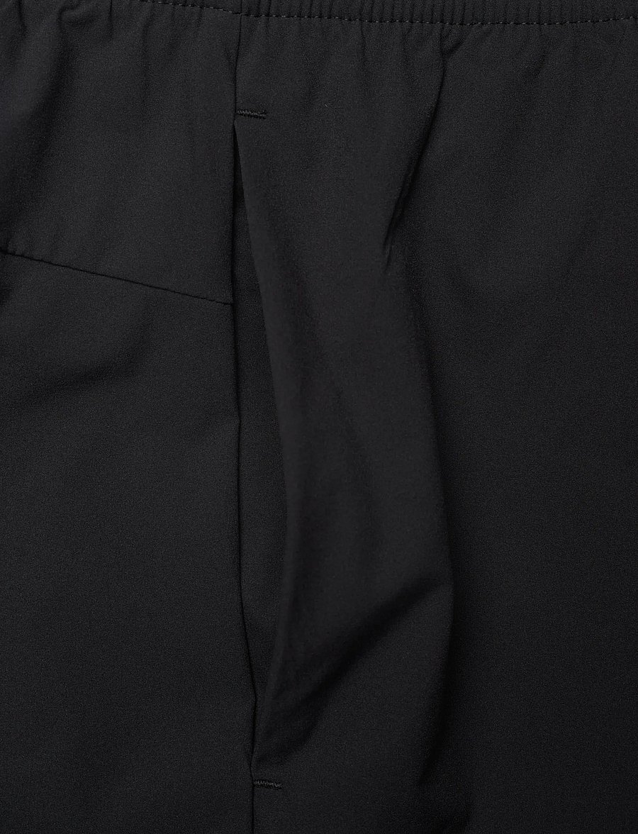 On - 5" Core Shorts - laufshorts - black - 2