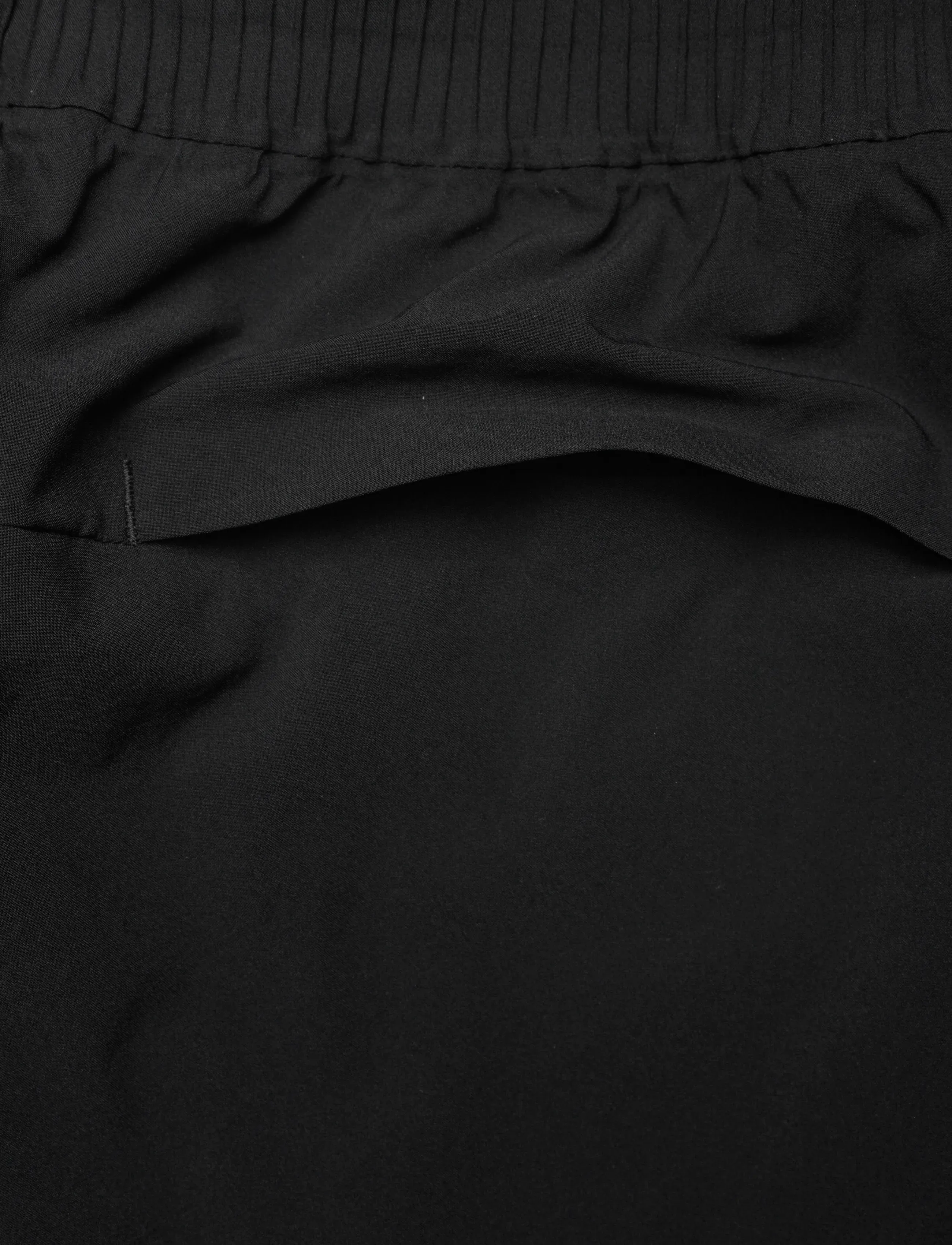 On - Focus Shorts - training shorts - black - 4