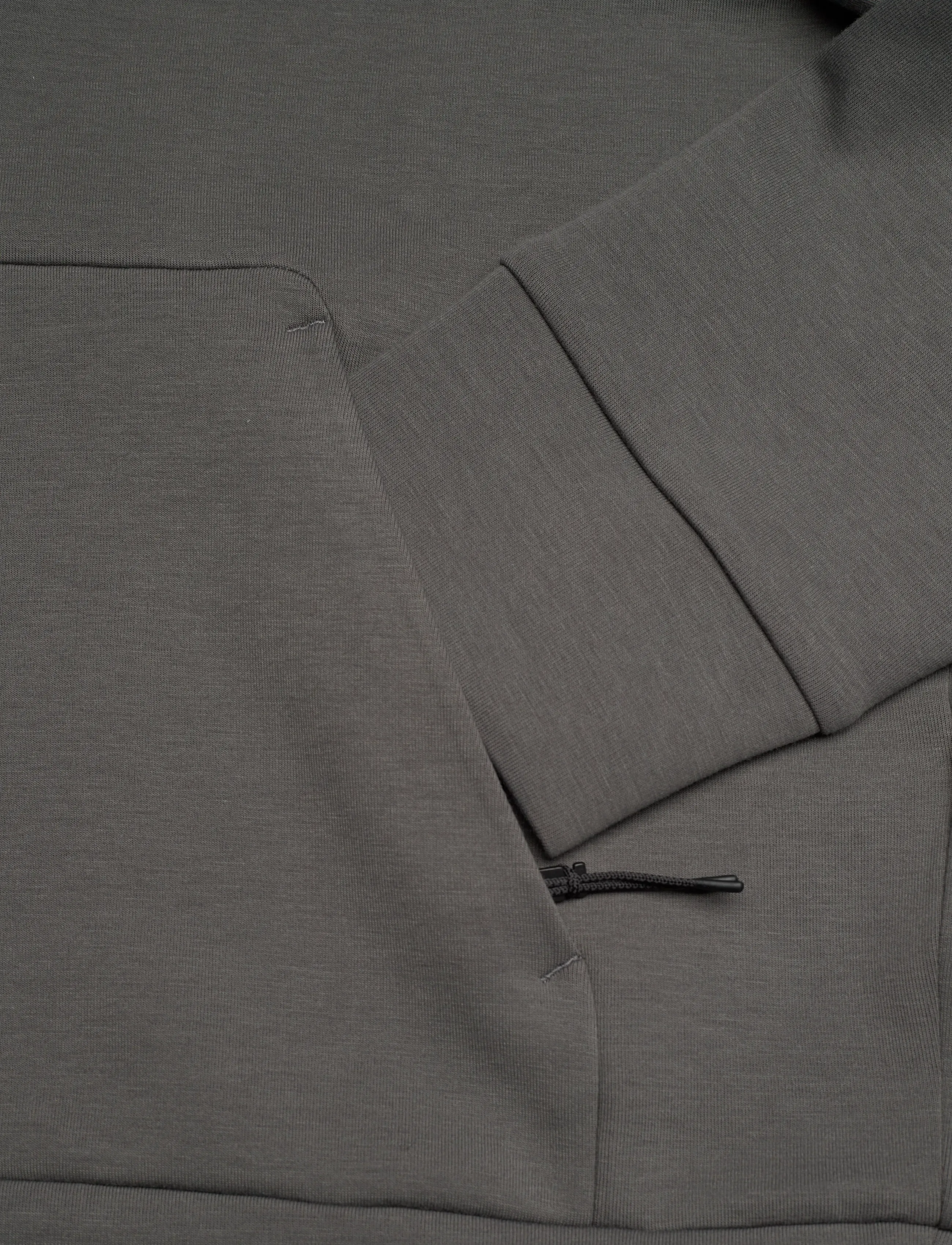 On - Focus Tech Hoodie - huvtröjor - shadow - 3