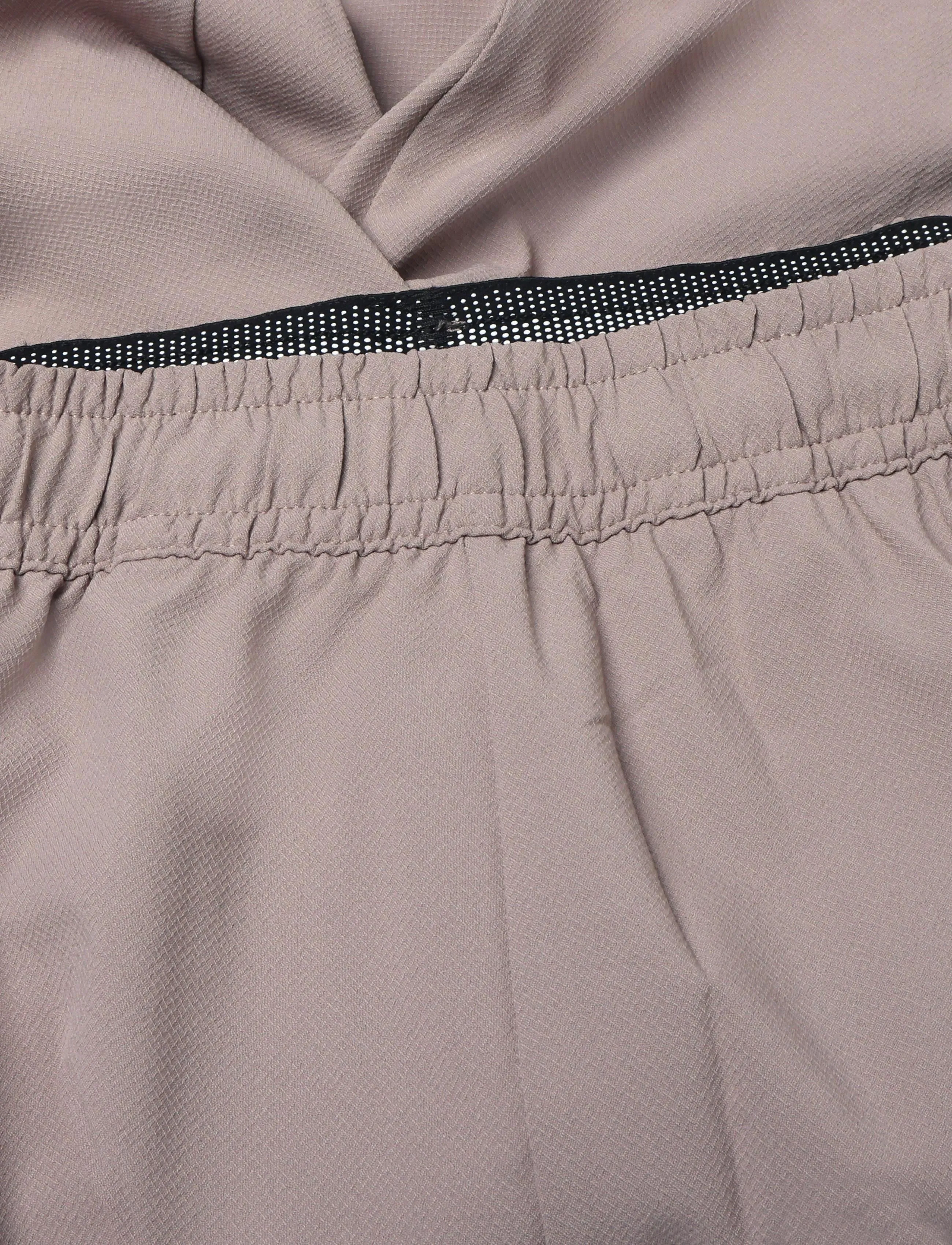 On - Train 2-in-1 Shorts - trainingsshorts - clay - 2