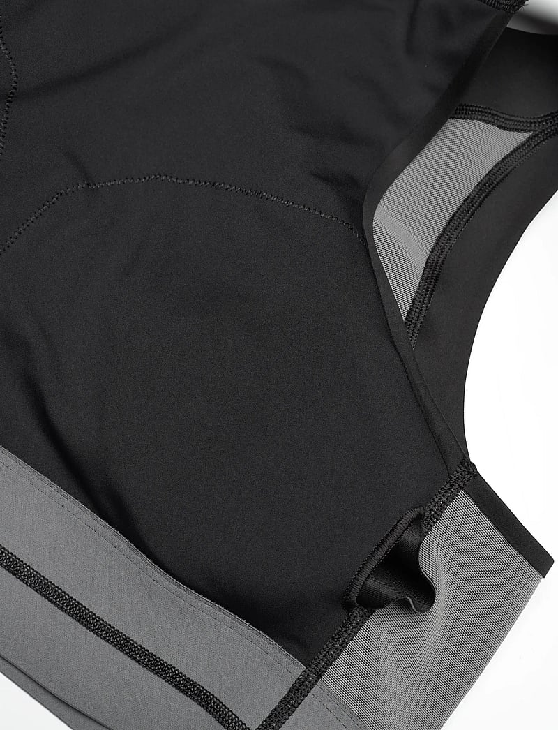 On - Train 2-in-1 Crop - sports bras - black - 2