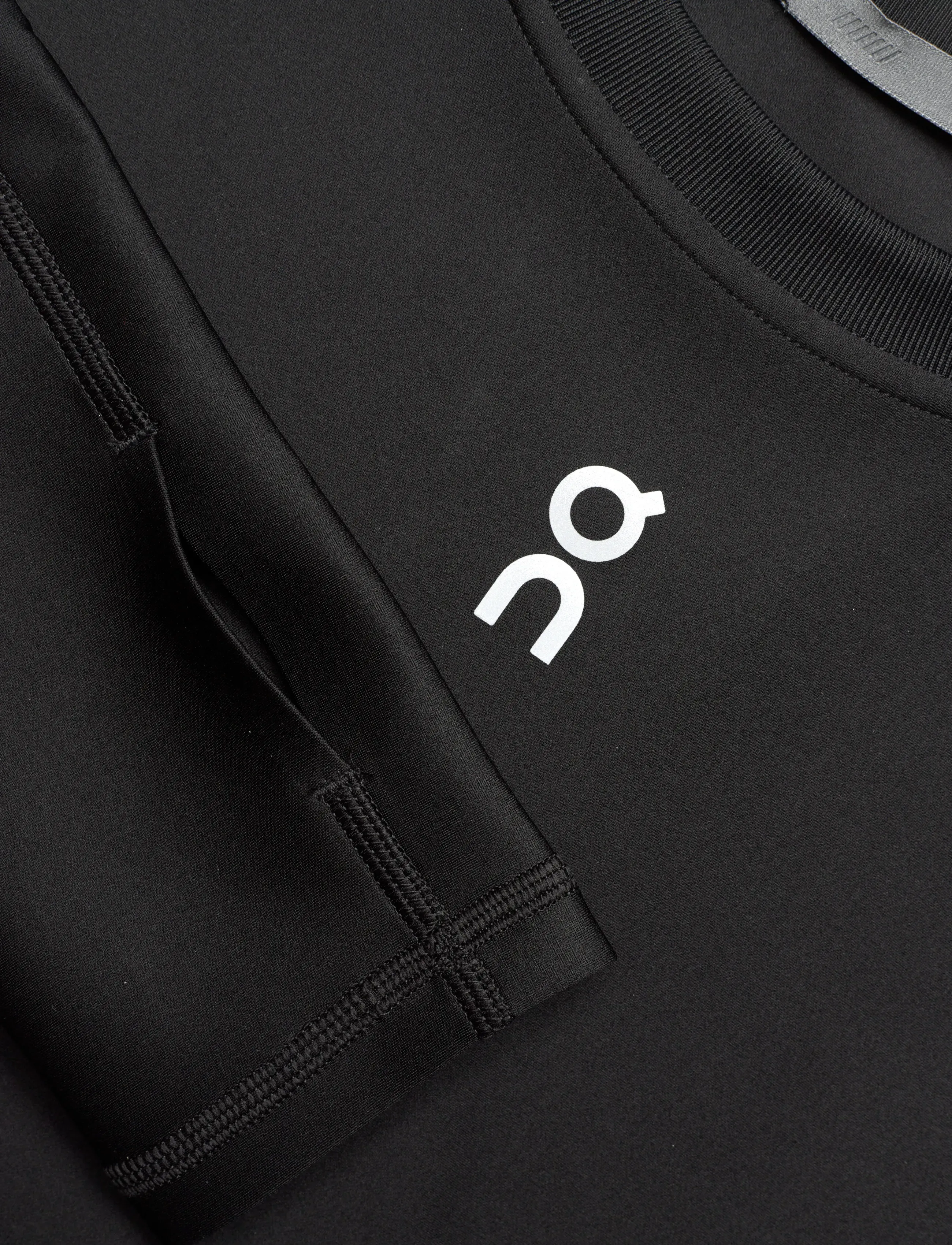 On - Train Long Sleeve Crop - któtkie bluzki - black - 2